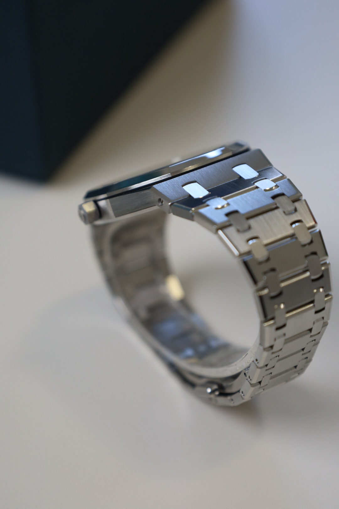 AUDEMARS PIGUET ROYAL OAK JUMBO EXTRA-THIN 39mm 16202ST - Excellent 2024 – Image 5